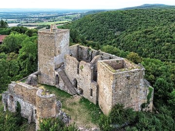 Visite libre du château de Brancion