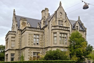 [Visite guidée] Un petit manoir à l’anglaise à Bordeaux : l’hôtel Exshaw