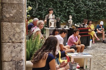 Pause conviviale : un café au musée