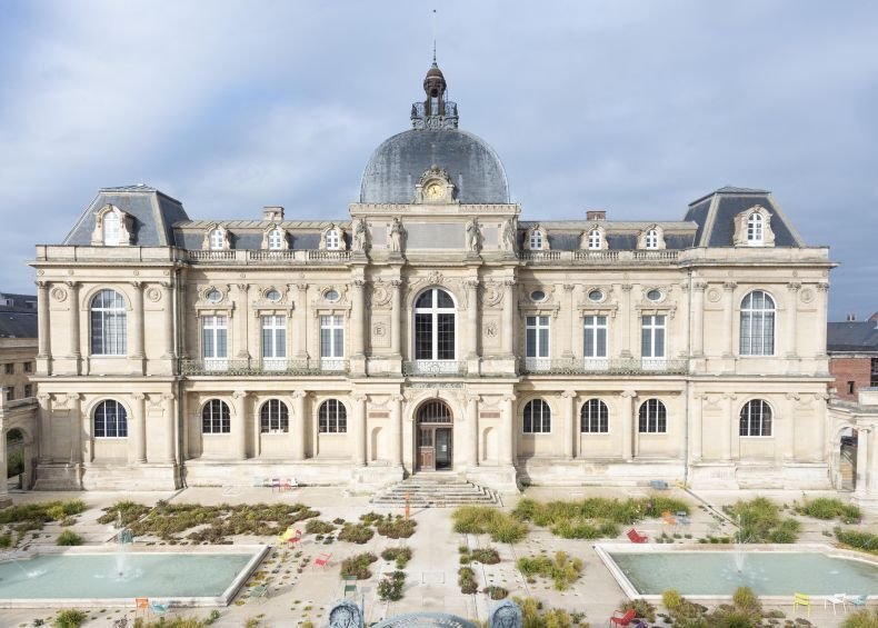 Visite accessible aux publics malentendants.