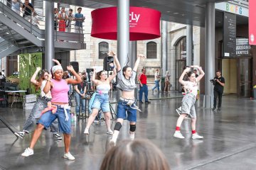Performances du club de danse Jewel'Cly