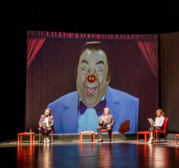 L'Empreinte: Il a la côte Devos!