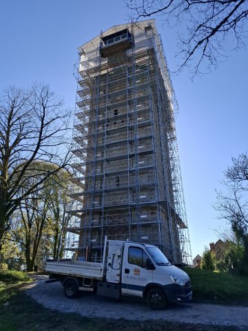 Visite du chantier du donjon de château Chervix