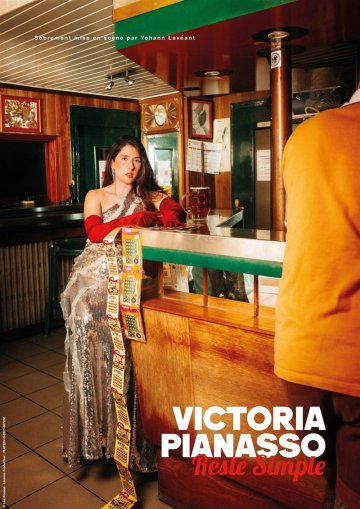 Victoria Pianasso dans Reste simple