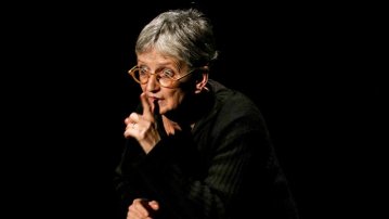 ON A CASSÉ LES DENTS DU LOUP - Françoise Diep | PAROLE !