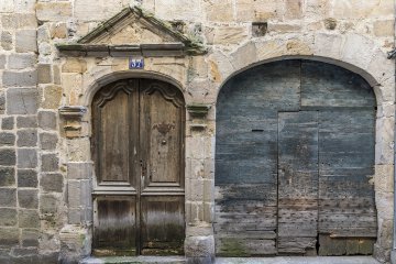 Visite guidée "En poussant les portes de Figeac"