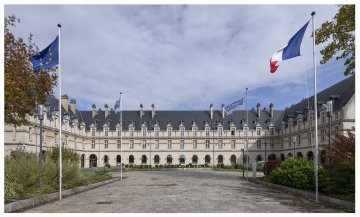 Grand et petit séminaires de Châlons-en-Champagne, nouveau regard sur l’Hôtel de Région