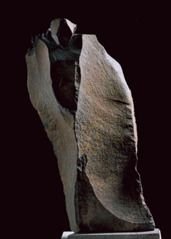 Premières installations des sculptures de Denis Monfleur dans le domaine et le musée national de Port-Royal des Champs.