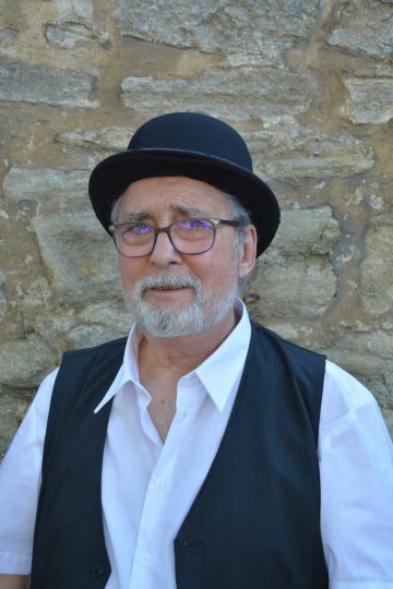 « Racontottes des cabanons » : contes de Jean-Louis Sauzade – alias Gustin Latrou, conteur du TRAC