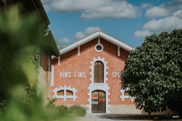 Visite guidée du Musée Lillet et de son Chai à Barriques