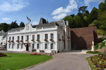 Visite guidée de la salle des mariages et de la bibliothèque patrimoniale