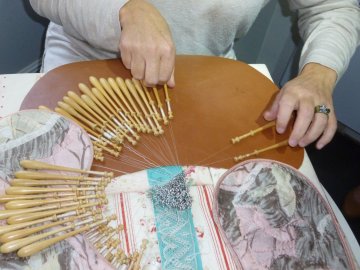 Exposition : lieu de mémoire les dentelles et l'ancienne école