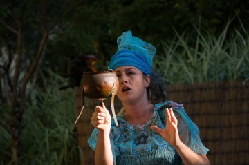 Spectacle : traverser l'humanité, jouer avec le quotidien