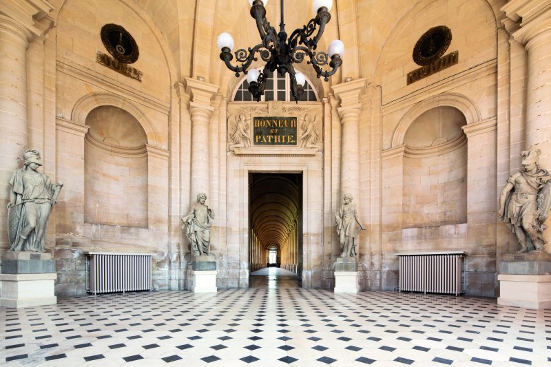 Visite de la maison d'éducation de la Légion d'honneur de Saint-Denis