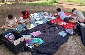 Lecture au parc