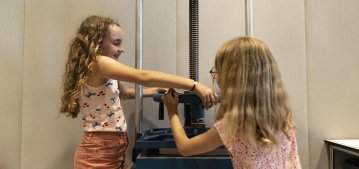 Atelier « Il était une fois Gutenberg, l’ours et le singe » (Public scolaire)