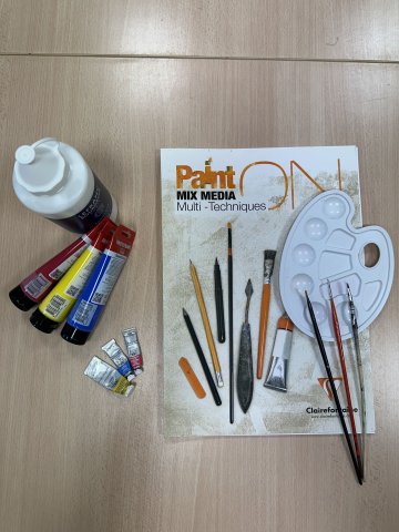 Atelier familial "Initiation à la peinture inspirée du Maître de Cabestany" par Pauline Trougnou