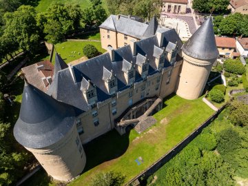 Visite Libre - Le château de Rochechouart :                                                    un Patrimoine architectural réinventé.