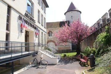Découverte de la tour des Prisons