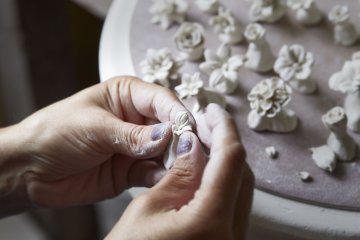 Atelier de modelage pour s'initier à la céramique avec la Manufacture de Sèvres