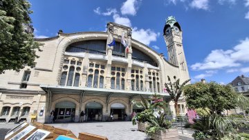 Visite guidée : suivez le guide et découvrez la gare de Rouen et son histoire !