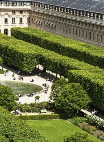 Histoire de la cour d'honneur du Palais-Royal et de ses sculptures