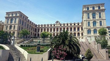 Histoire de l'Hôtel Dieu et de la rue de la République