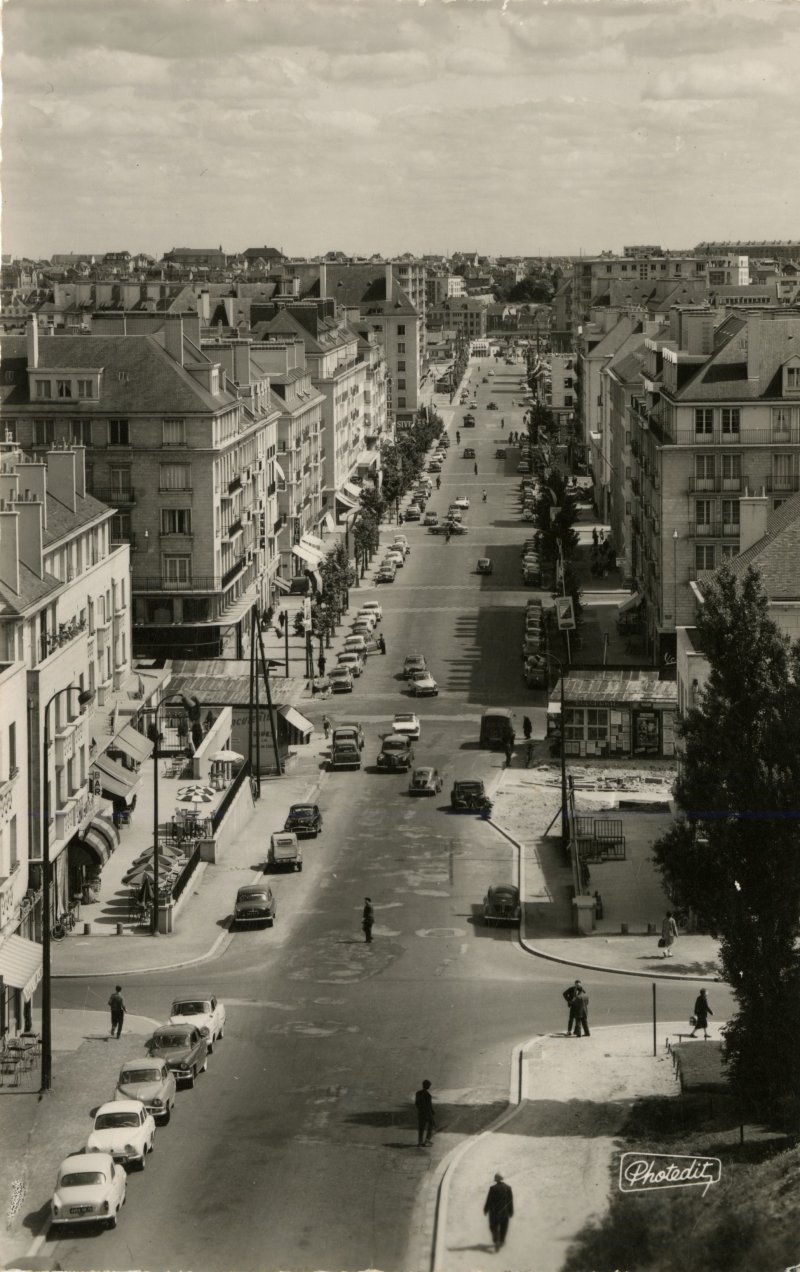 Visite architecturale : balade urbaine à Caen "l'avenue du Six-Juin"