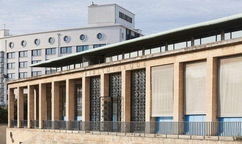 La bibliothèque universitaire Saint-Charles, œuvre de Fernand Pouillon