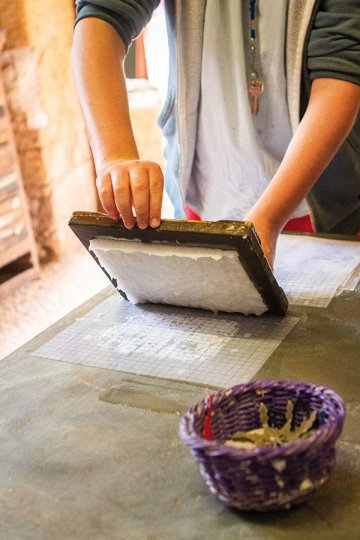 Démonstration sur la fabrication de papier