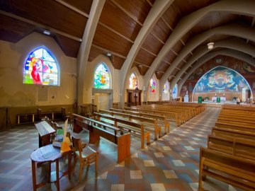 Visite de l'église Sainte-Thérèse