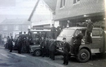 Les Parlottes : Mémoire de La Guerche avec les anciens pompiers (JEP)