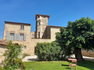 Manoir de Genas du XVème siècle - Visite du manoir - Conférence sur l'époque des contrebandes - Expo photos du manoir
