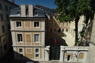Visite libre de la préfecture du Lot
