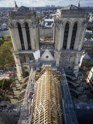 Micro Folies - Le camion numérique Negpos : Notre-Dame de Paris en immersion