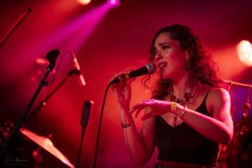 Concert : Hajar Benhsaïm et ses musiciens