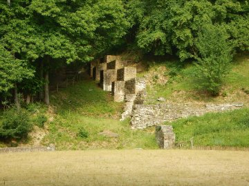 Amphithéâtre gallo-romain de Gennes