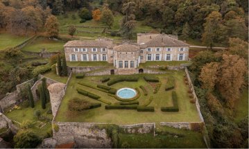 Ouverture en avant première des salons du château de Peyraud.