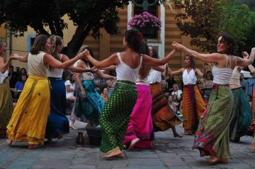 SŒURCIÈRES & SOURCIERS
par Irene Piccolo, danseuse et chorégraphe - Atelier « Tarantella »