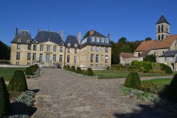 Visite des extérieurs, de l'Orangerie et du parc du Château de Montgeroult
