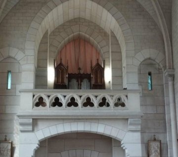 Visitez une église édifiée entre 1880 et 1884, et découvrez son orgue