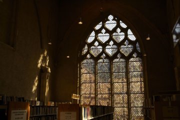 Visite guidée de l'ancienne chapelle des Carmes et de la salle d'étude de la bibliothèque municipale