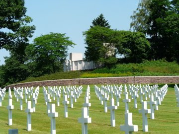 Visite guidée interactive - Devoir de Mémoire : Responsabilité, Souvenir et Transmission au Lorraine American Cemetery