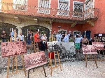 Exposition de cartes postales anciennes
