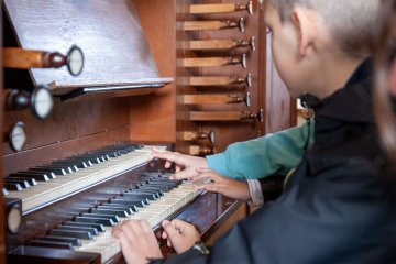 Découvrez les coulisses de l'orgue du temple et sa sensibilité aux changements climatiques
