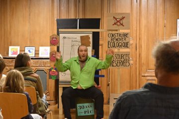 Conférence gesticulée : “Le mensonge des 3 petits cochons”