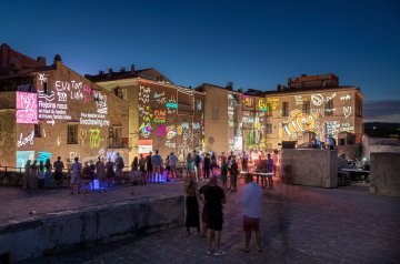 Projection Let's Draw au Jardin des Beaux-Arts