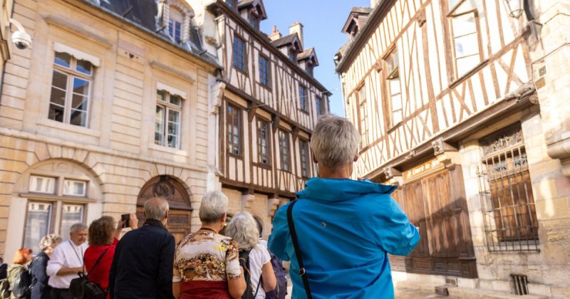 Visite guidée « Dijon au fil du temps ».