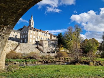 Visite guidée du vieux village de Tence