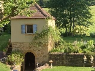 DÉCOUVERTE DES ANCIENS TERMES DE SARCEY